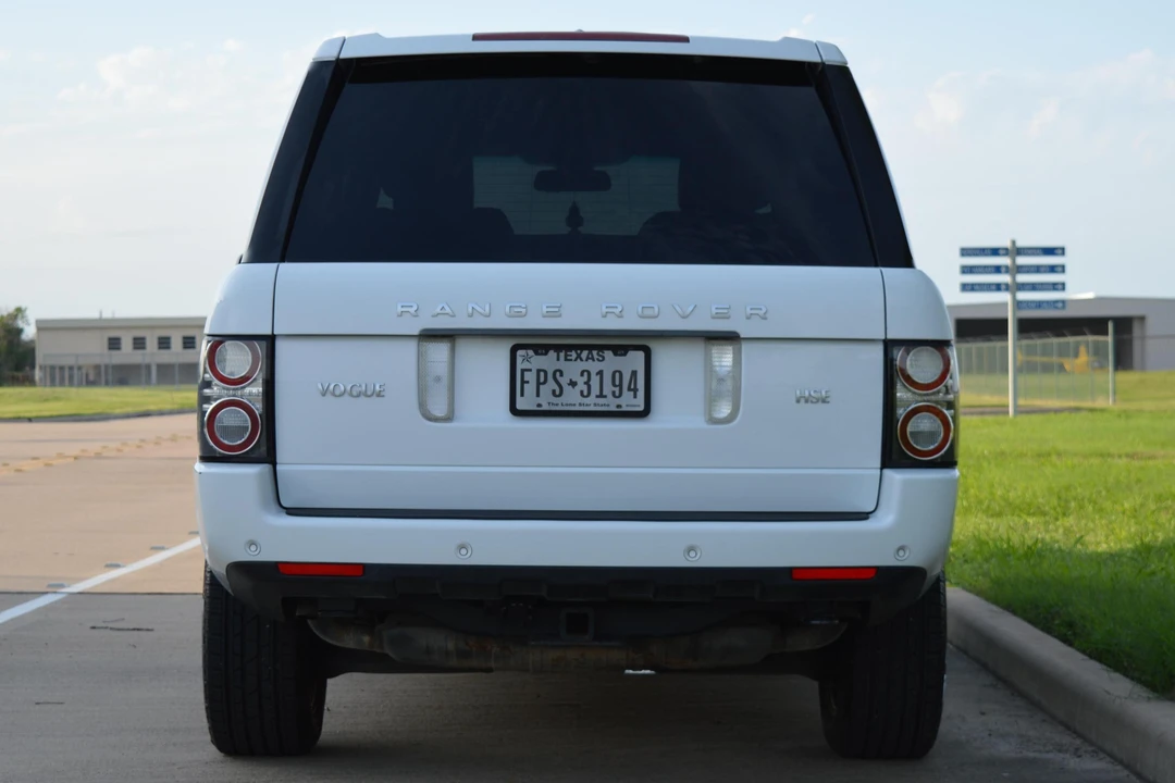 2011 Land Rover Range Rover L322 - Image 5 of 30