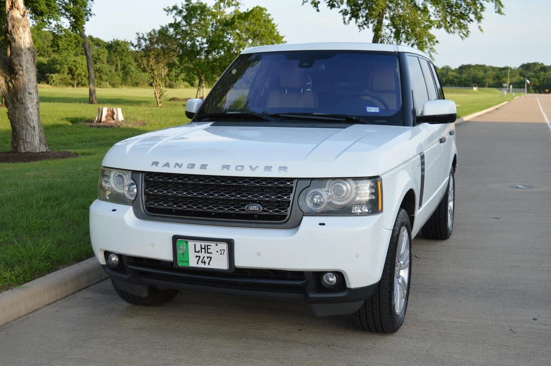 2011 Land Rover Range Rover L322 - Image 7 of 30
