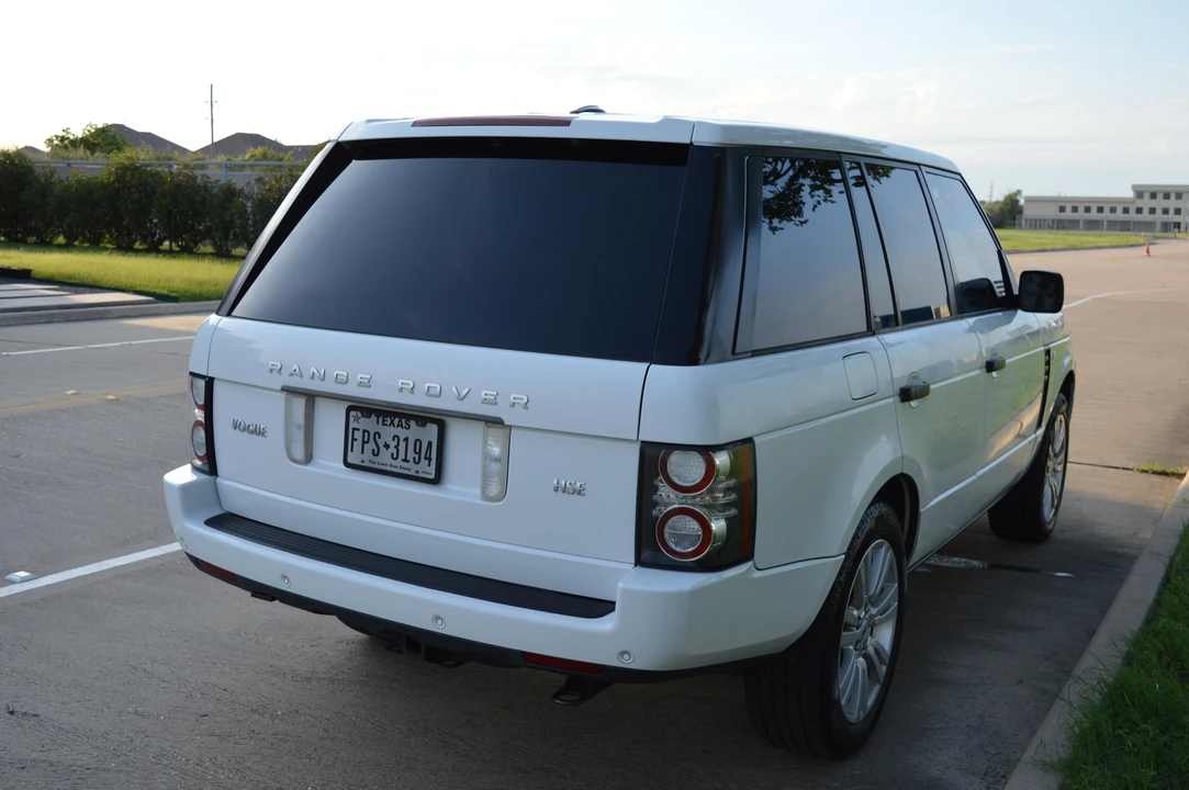 2011 Land Rover Range Rover L322 - Image 24 of 30