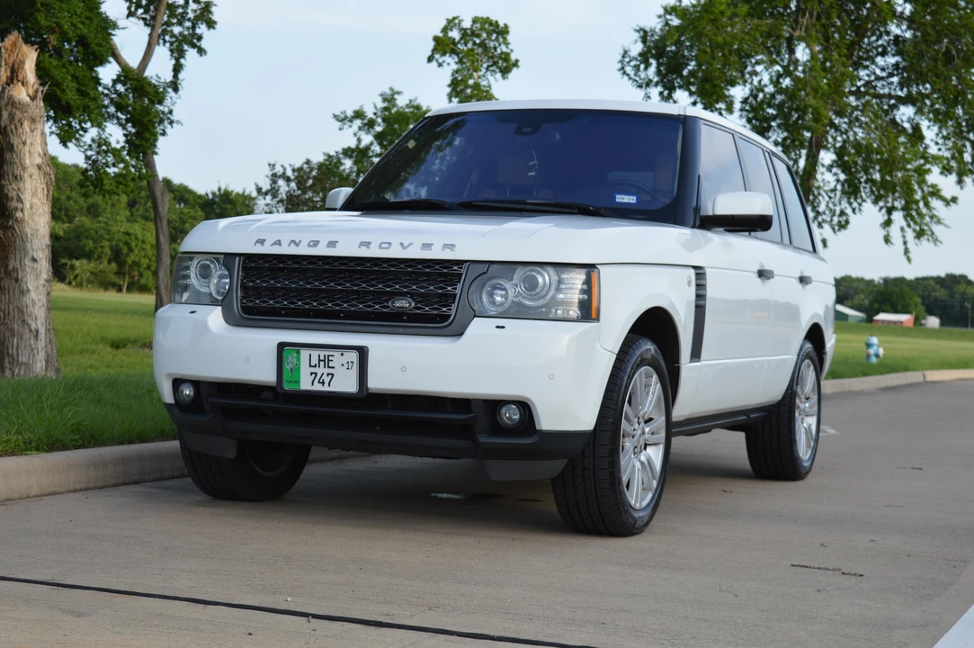 2011 Land Rover Range Rover L322 - Image 8 of 30