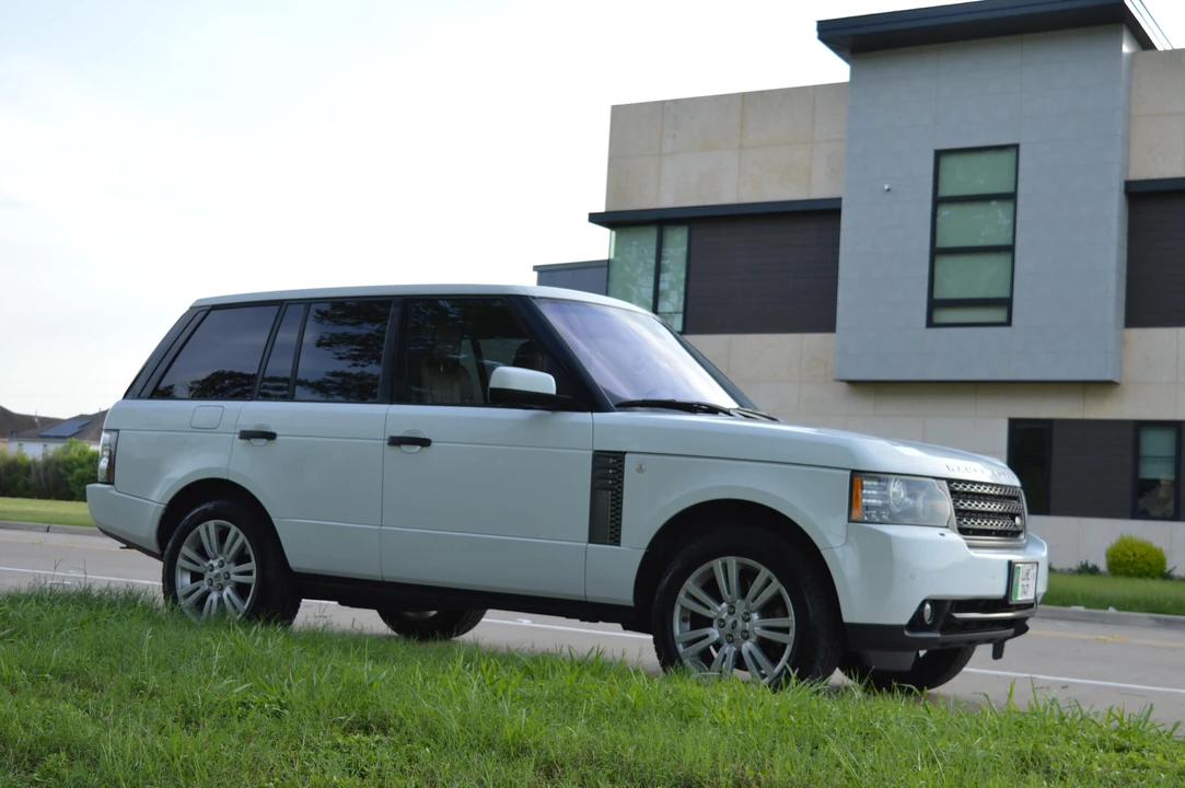 2011 Land Rover Range Rover L322 - Image 30 of 30