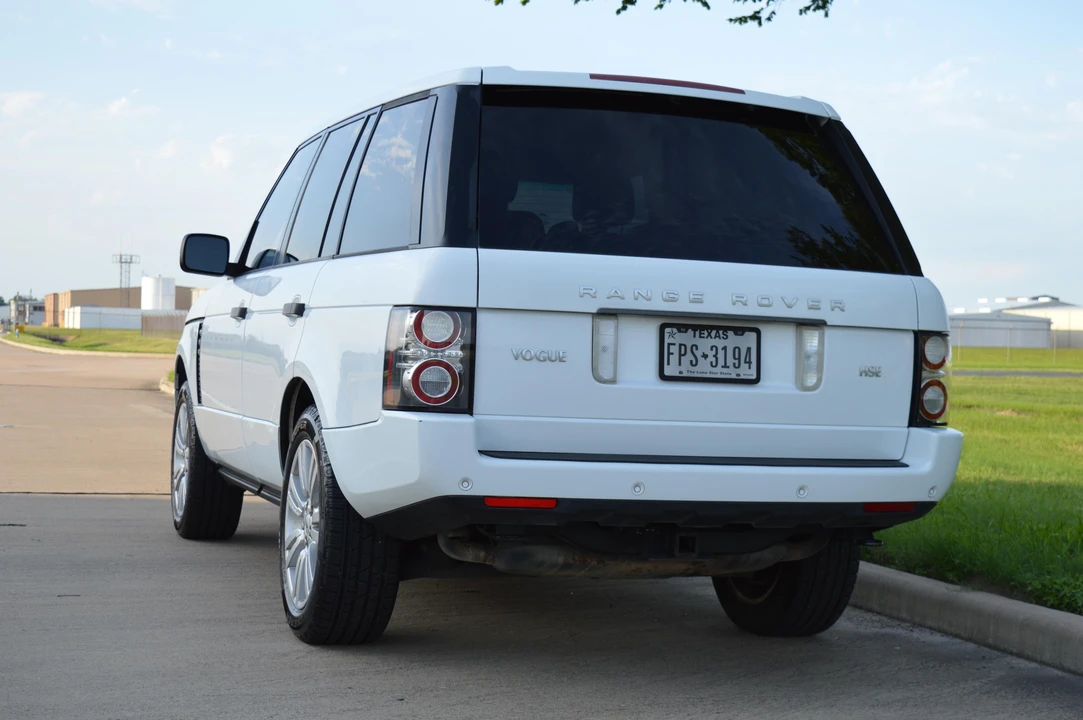 2011 Land Rover Range Rover L322 - Image 20 of 30