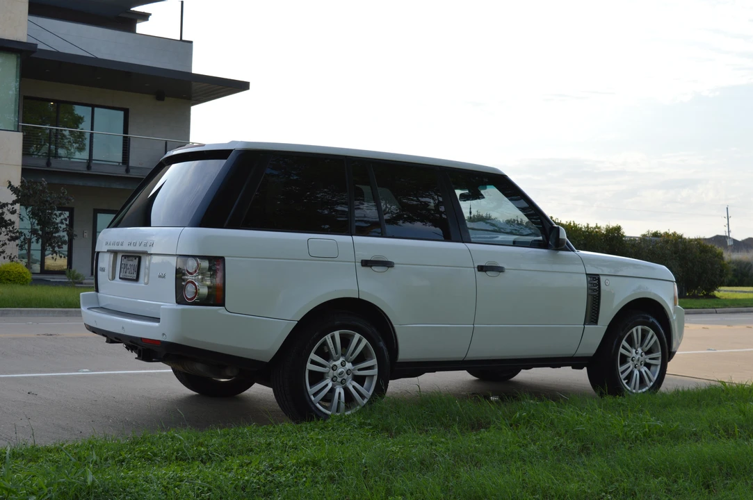 2011 Land Rover Range Rover L322 - Image 28 of 30