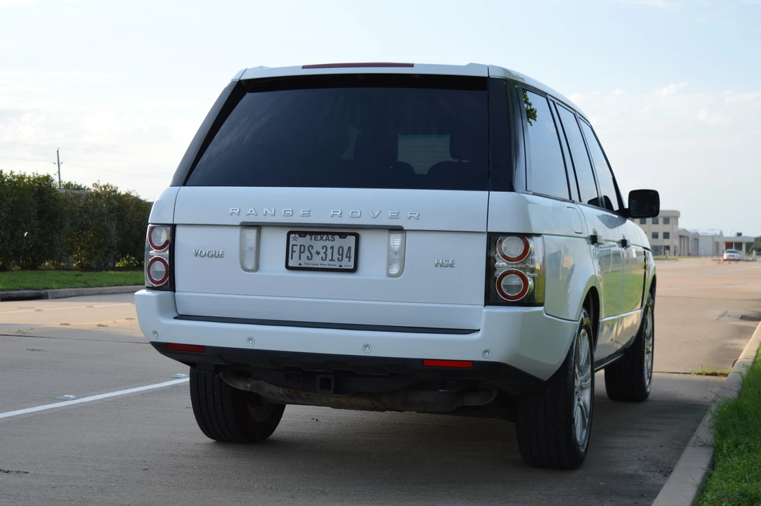 2011 Land Rover Range Rover L322 - Image 22 of 30