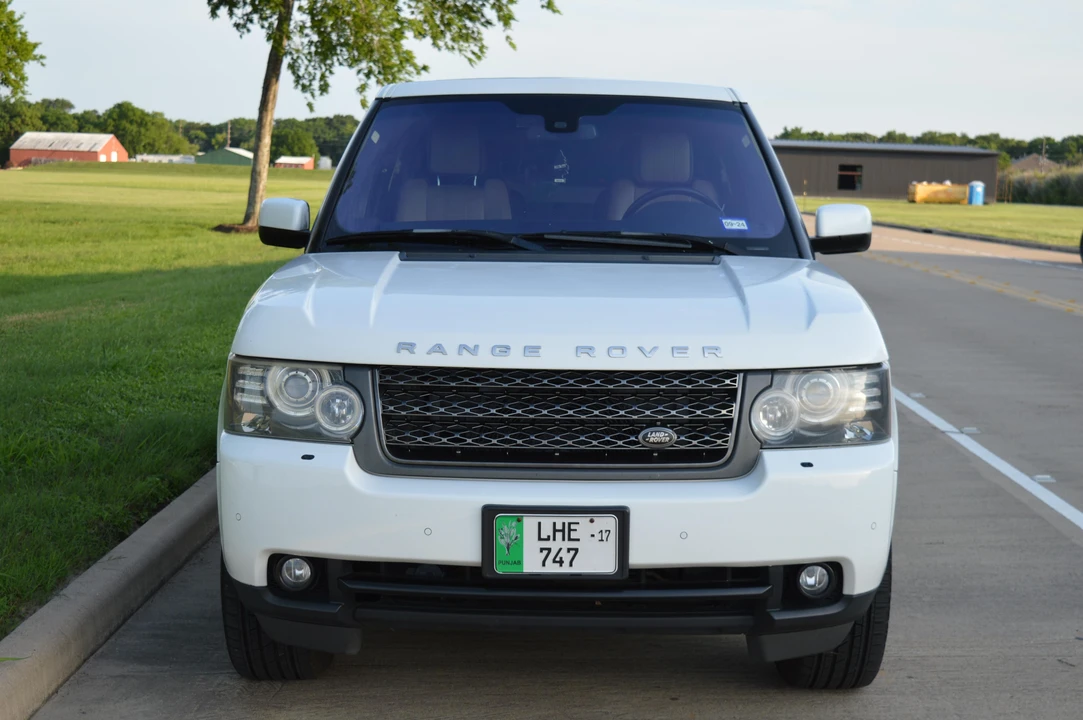 2011 Land Rover Range Rover L322 - Image 6 of 30