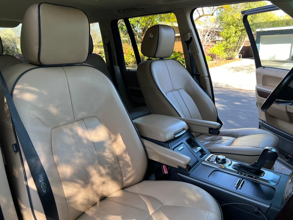 2011 Land Rover Range Rover L322 - Image 30 of 31