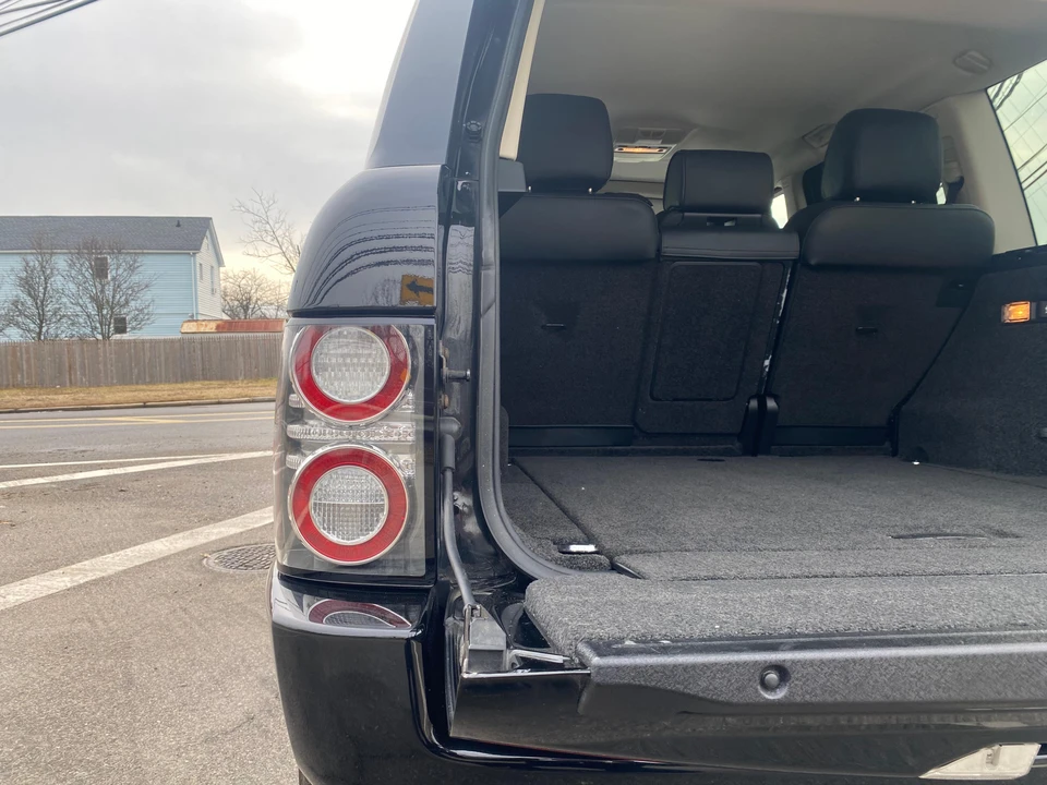2011 Land Rover Range Rover L322 - Image 19 of 31