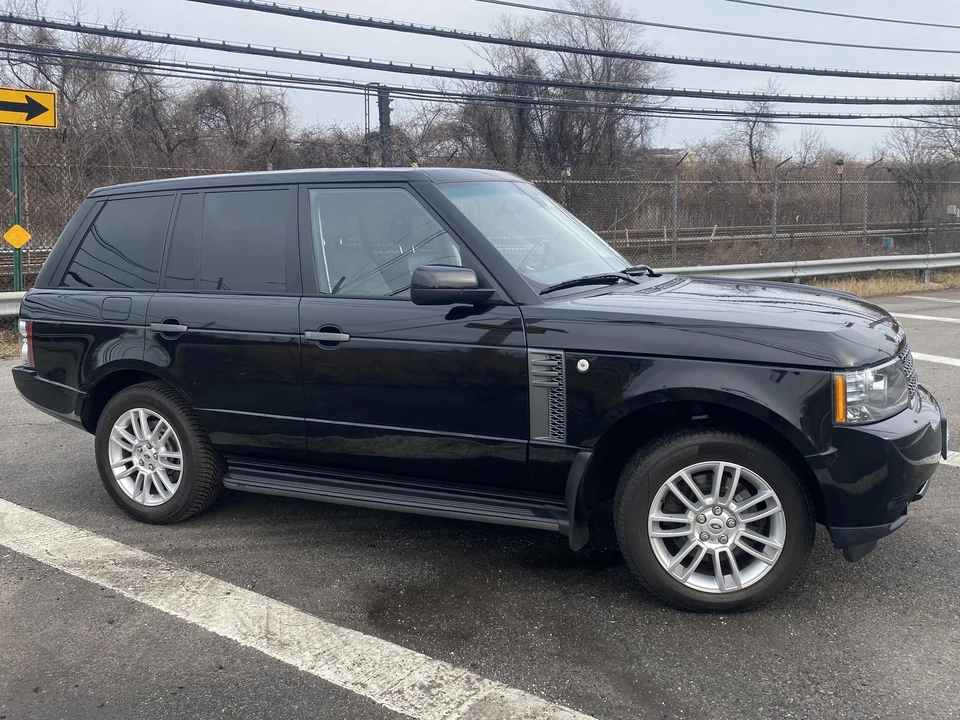 2011 Land Rover Range Rover L322 - Image 11 of 31