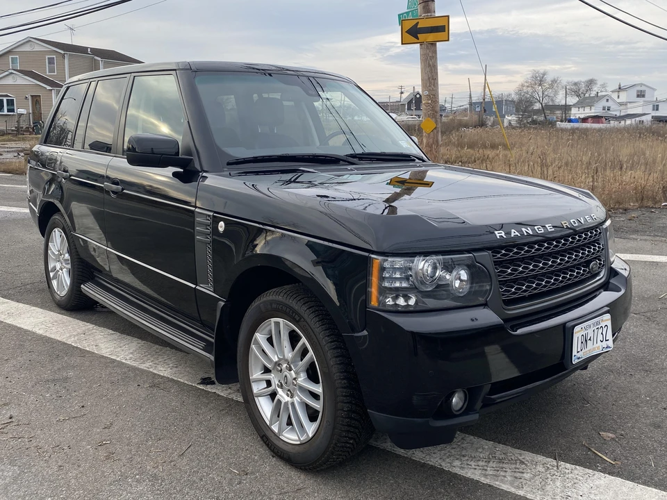2011 Land Rover Range Rover L322 - Image 12 of 31