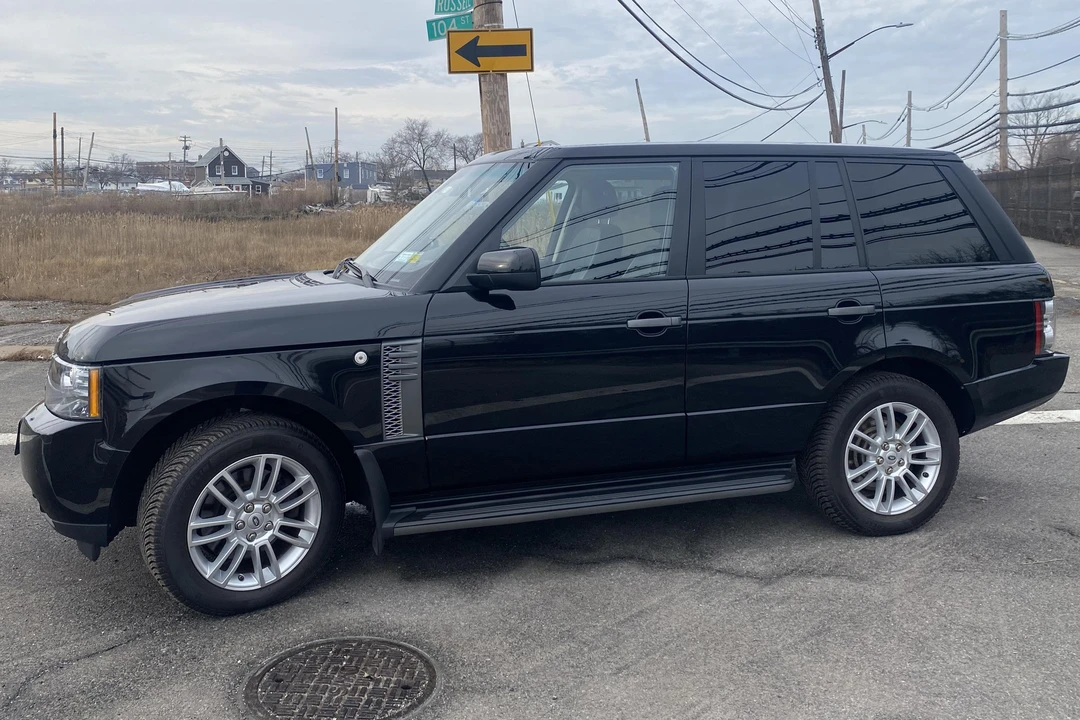 2011 Land Rover Range Rover L322 - Image 3 of 31