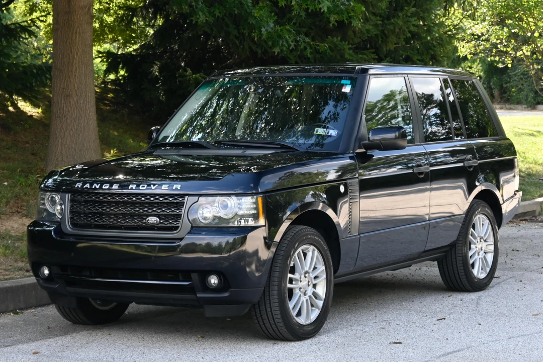 2011 Land Rover Range Rover L322 - Image 11 of 31