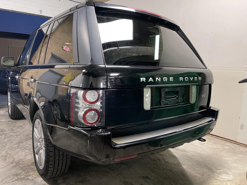 2011 Land Rover Range Rover L322 - Image 16 of 31