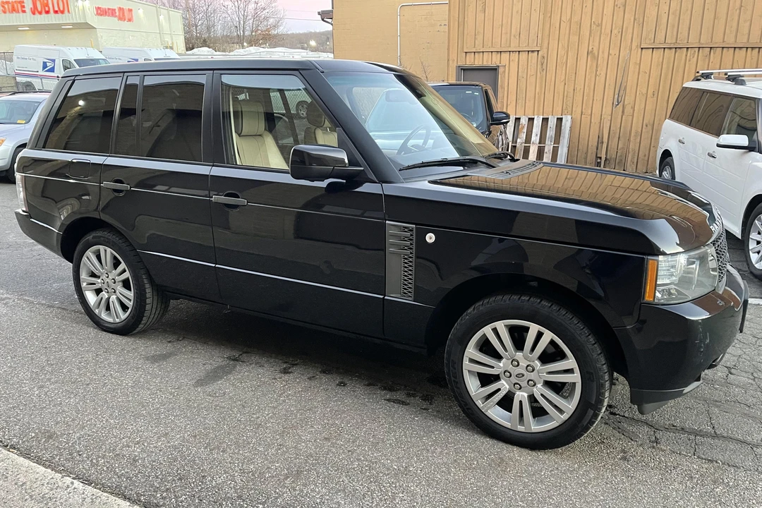 2011 Land Rover Range Rover L322 - Image 2 of 31