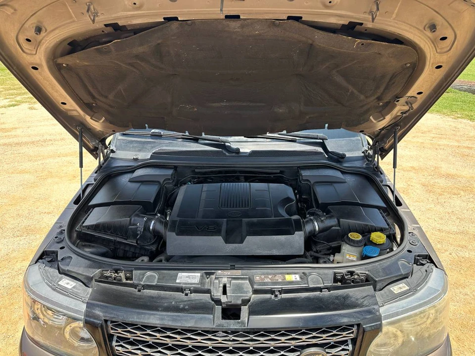 2014 Land Rover Range Rover L405 - Image 2 of 24