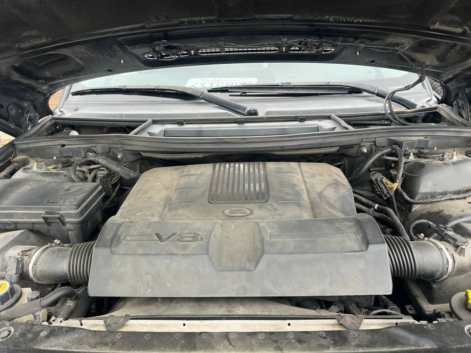 2011 Land Rover Range Rover L322 - Image 6 of 12
