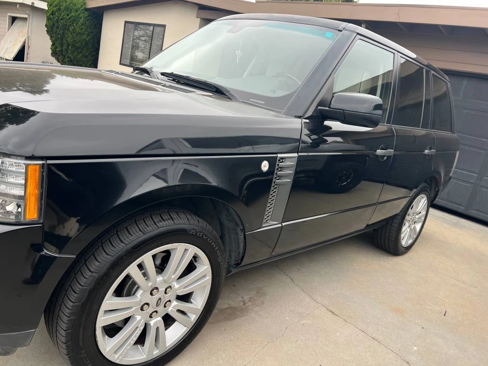 2011 Land Rover Range Rover L322 - Image 2 of 12