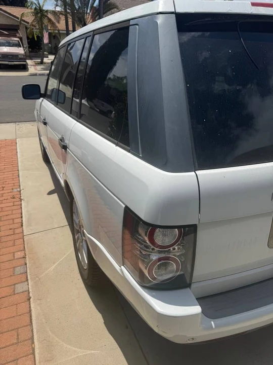 2011 Land Rover Range Rover L322 - Image 9 of 9