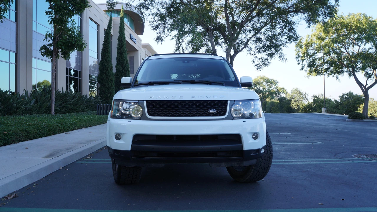 2011 Land Rover Range Rover Sport L320 - Image 9 of 31