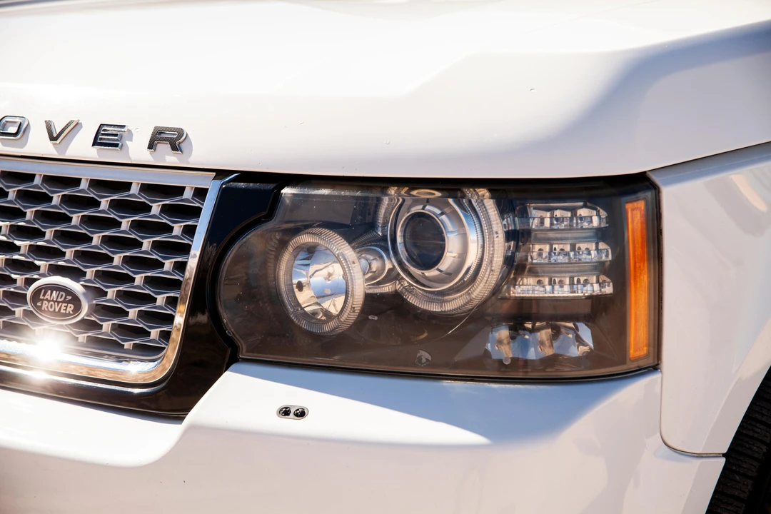 2011 Land Rover Range Rover L322 - Image 14 of 24