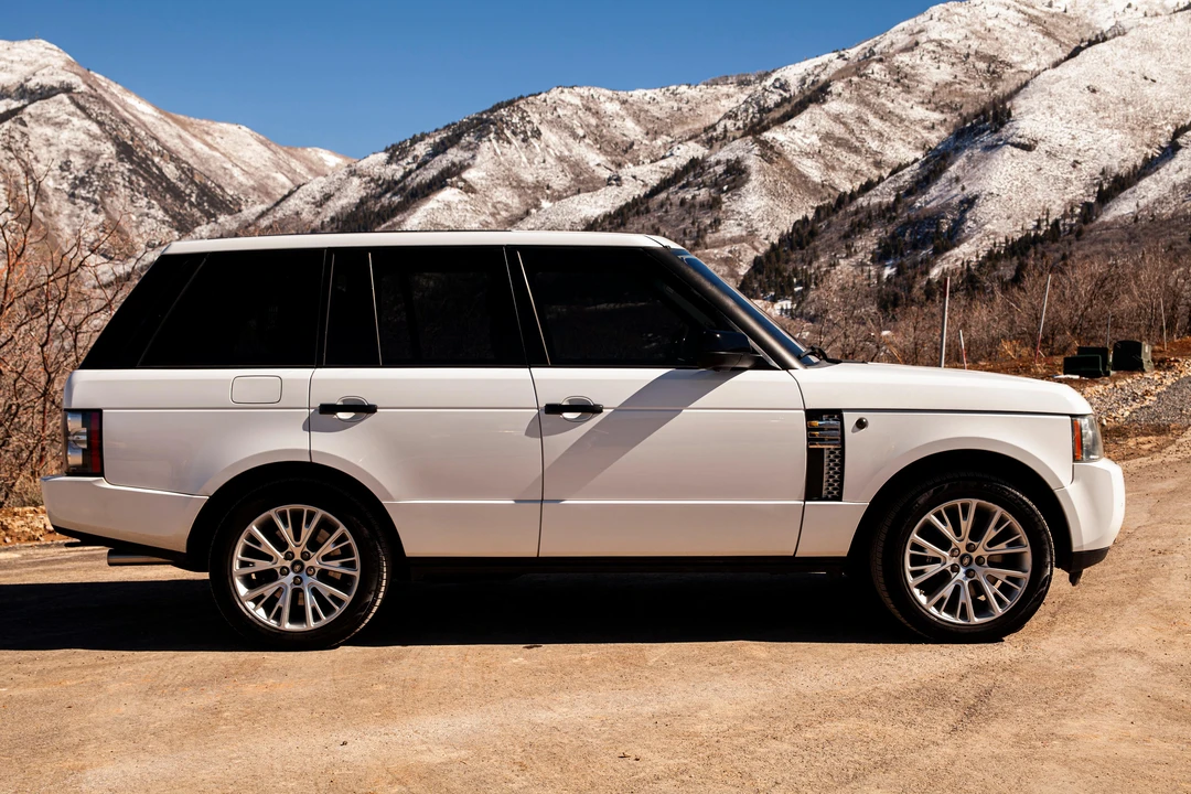 2011 Land Rover Range Rover L322 - Image 10 of 24