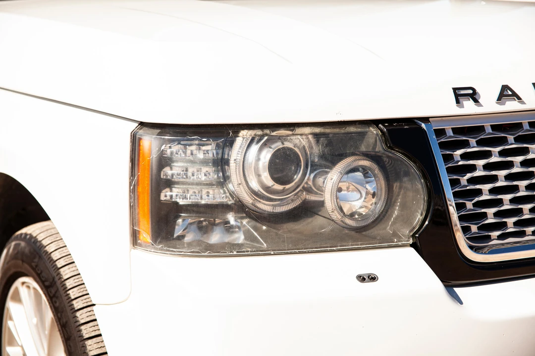 2011 Land Rover Range Rover L322 - Image 13 of 24