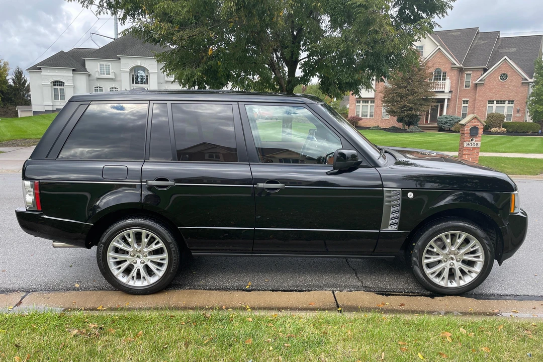 2011 Land Rover Range Rover L322 - Image 3 of 31