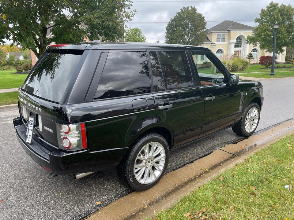 2011 Land Rover Range Rover L322 - Image 10 of 31