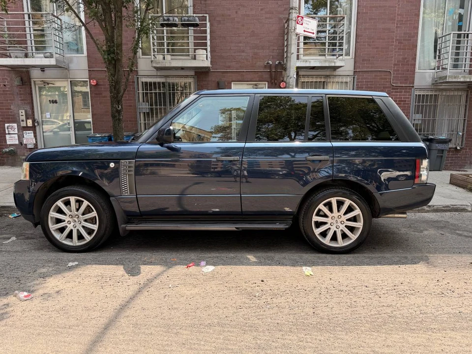 2011 Land Rover Range Rover L322 - Image 6 of 17