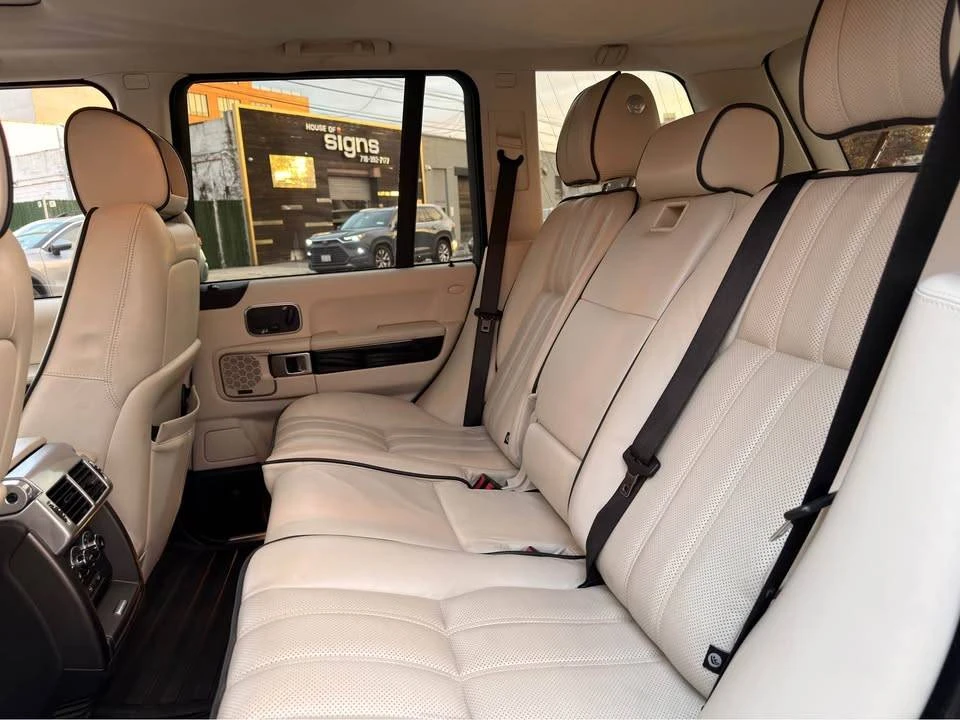 2011 Land Rover Range Rover L322 - Image 14 of 17