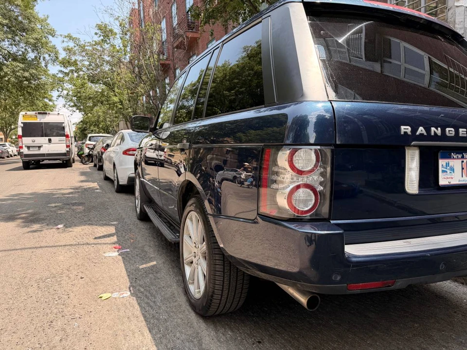 2011 Land Rover Range Rover L322 - Image 8 of 17