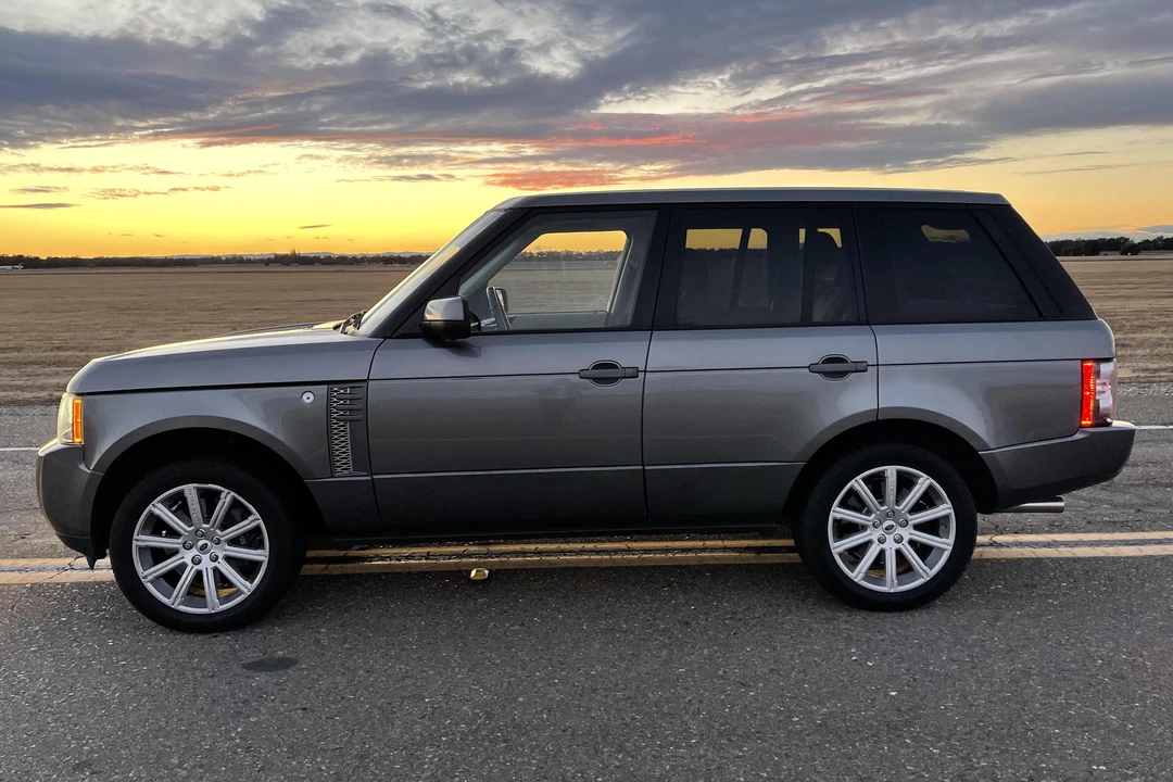 2011 Land Rover Range Rover L322 - Image 9 of 31