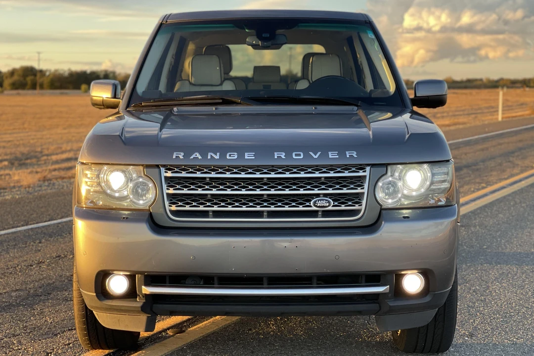 2011 Land Rover Range Rover L322 - Image 2 of 31
