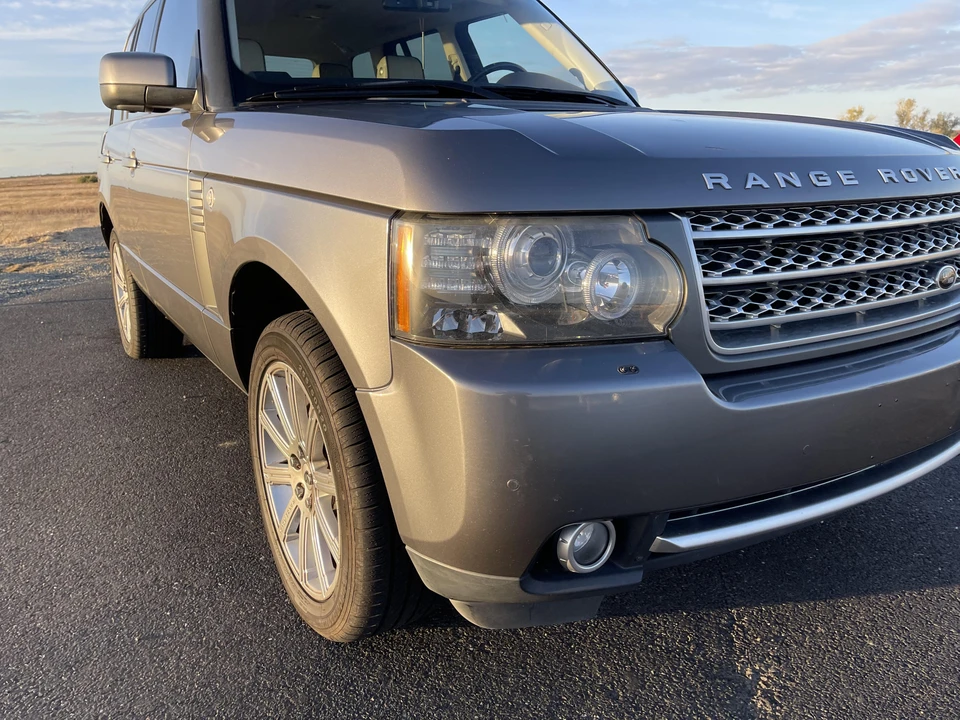 2011 Land Rover Range Rover L322 - Image 16 of 31