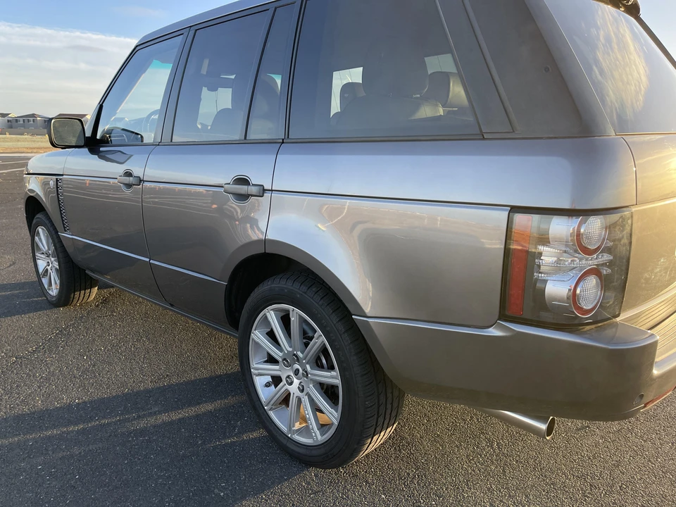 2011 Land Rover Range Rover L322 - Image 10 of 31