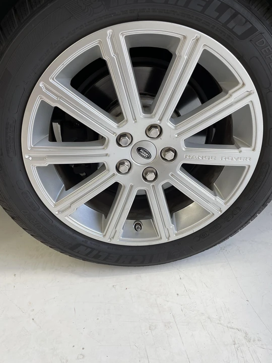 2011 Land Rover Range Rover L322 - Image 7 of 14