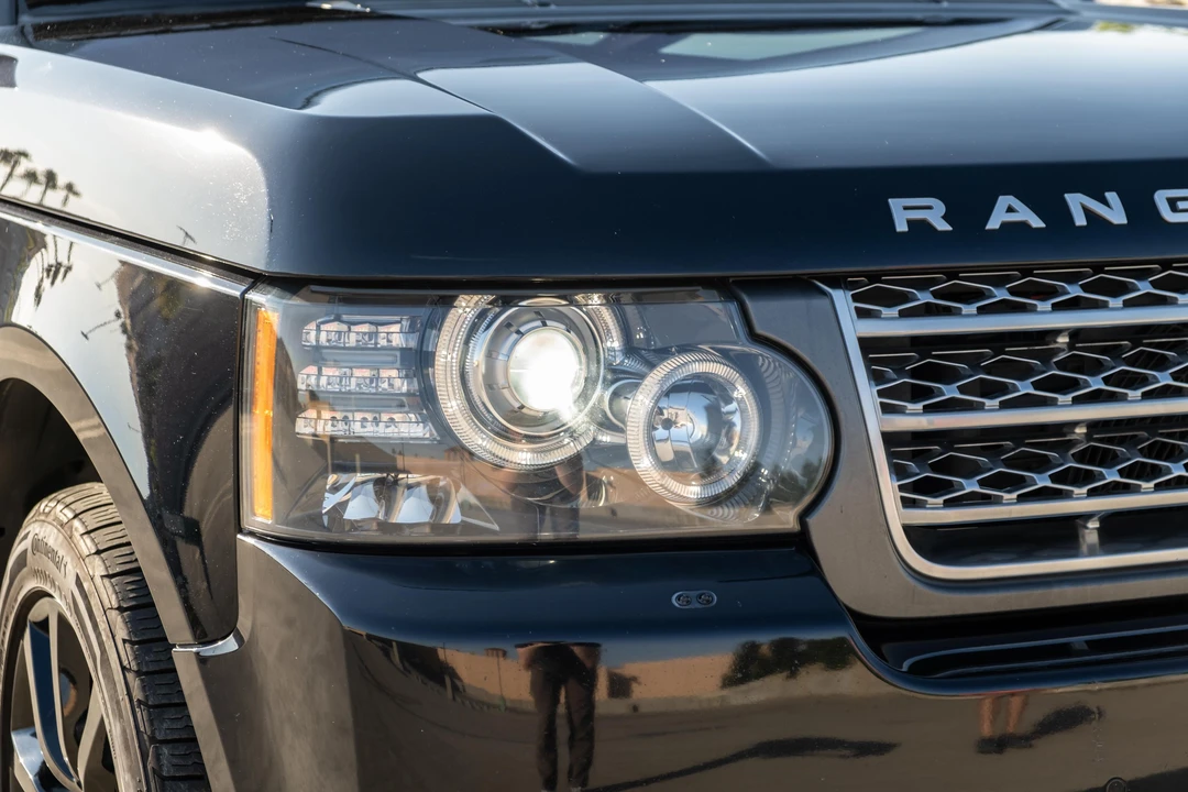 2011 Land Rover Range Rover L322 - Image 10 of 31