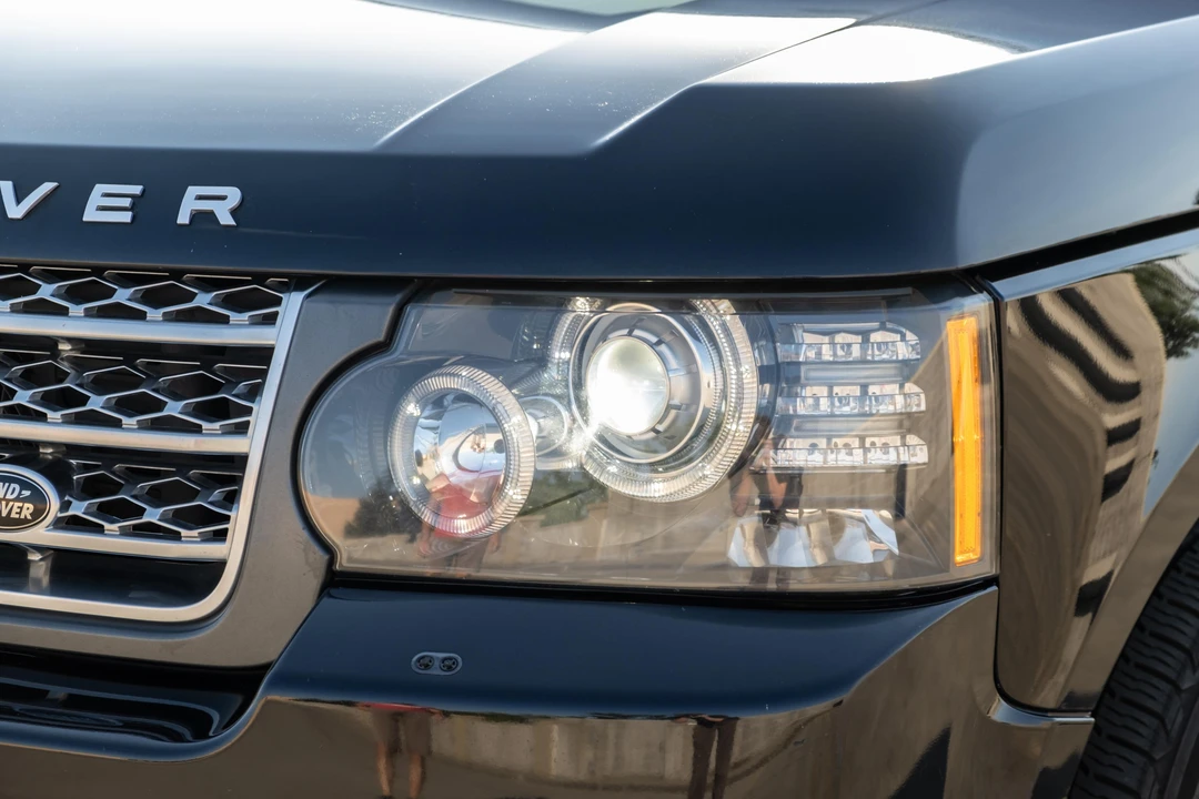 2011 Land Rover Range Rover L322 - Image 15 of 31