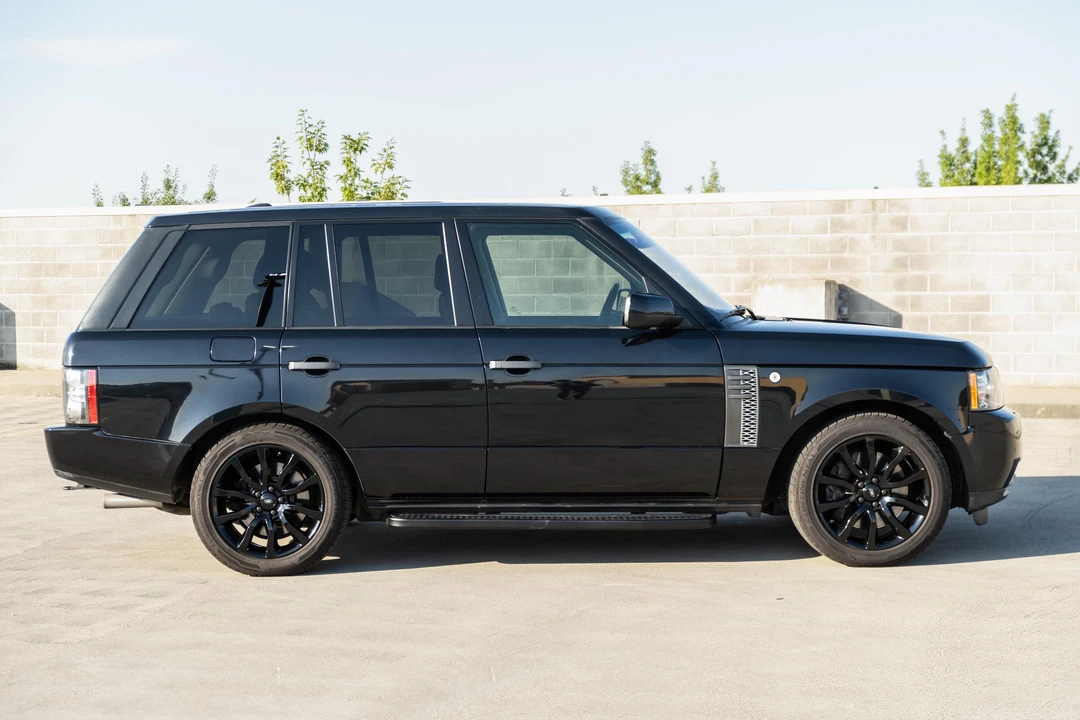 2011 Land Rover Range Rover L322 - Image 8 of 31
