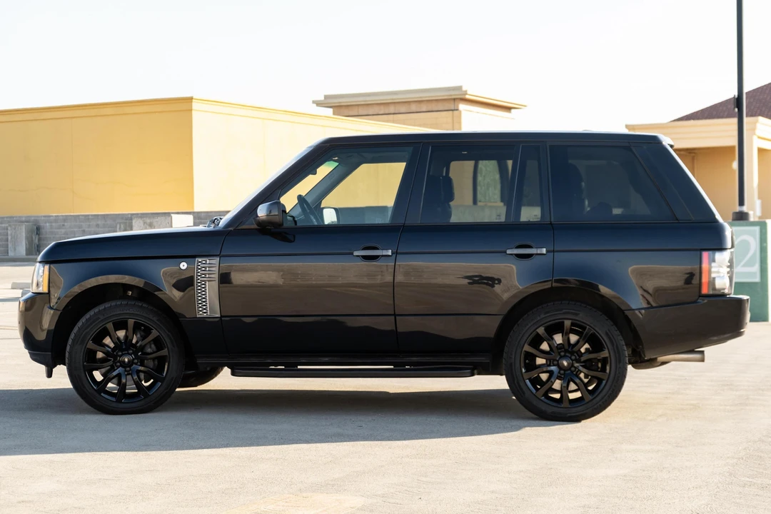 2011 Land Rover Range Rover L322 - Image 3 of 31