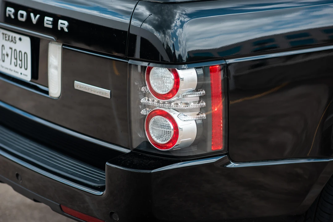2011 Land Rover Range Rover L322 - Image 28 of 31