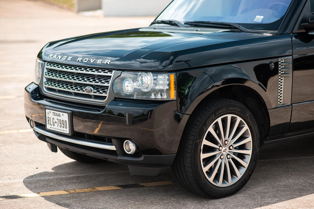 2011 Land Rover Range Rover L322 - Image 13 of 31