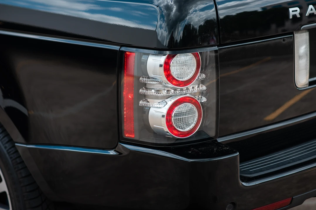 2011 Land Rover Range Rover L322 - Image 22 of 31