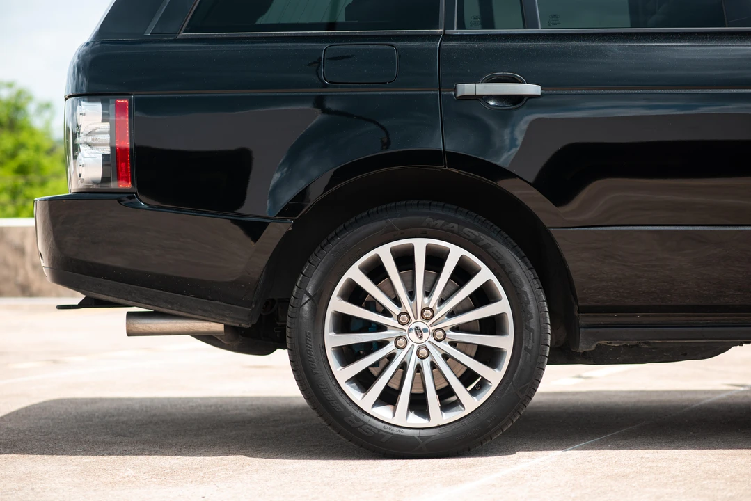 2011 Land Rover Range Rover L322 - Image 31 of 31