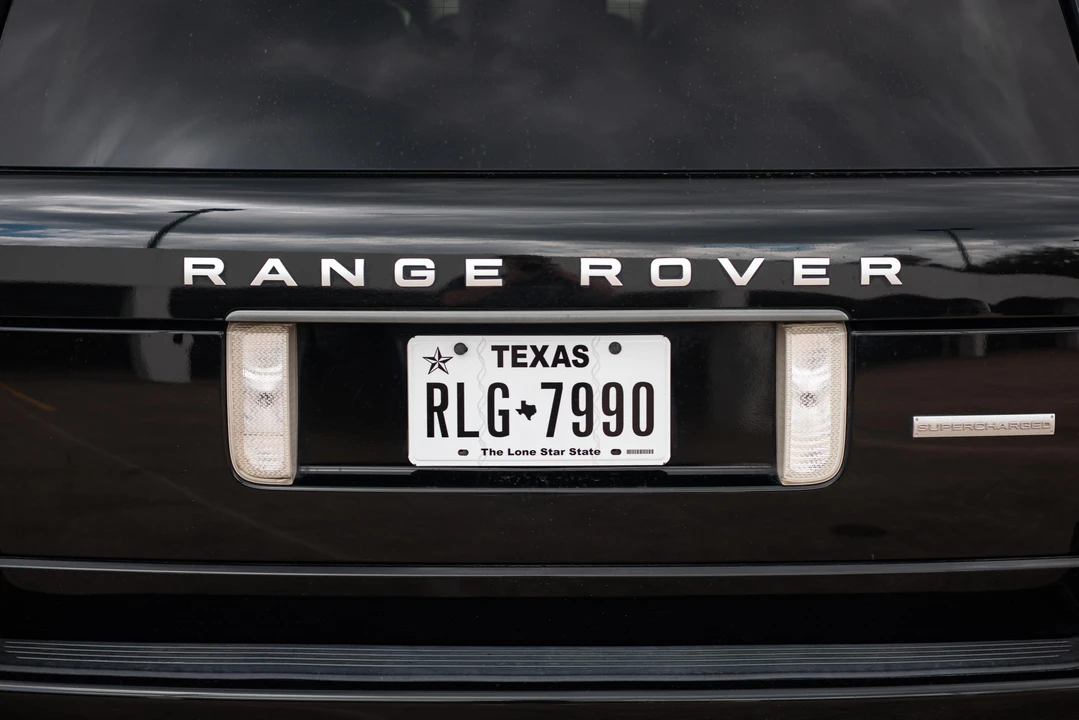 2011 Land Rover Range Rover L322 - Image 24 of 31