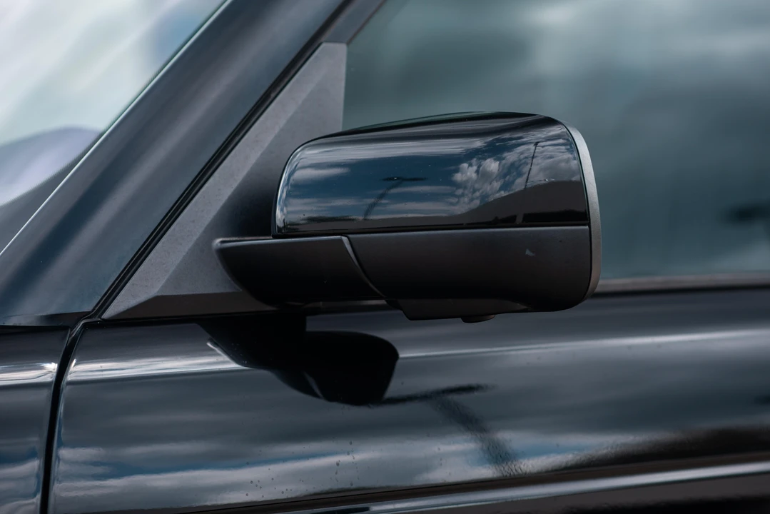 2011 Land Rover Range Rover L322 - Image 17 of 31