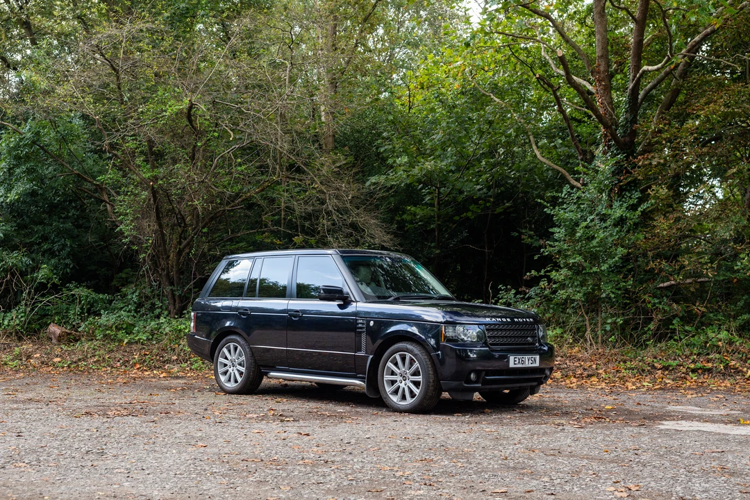 2011 Land Rover Range Rover L322 - Image 19 of 31