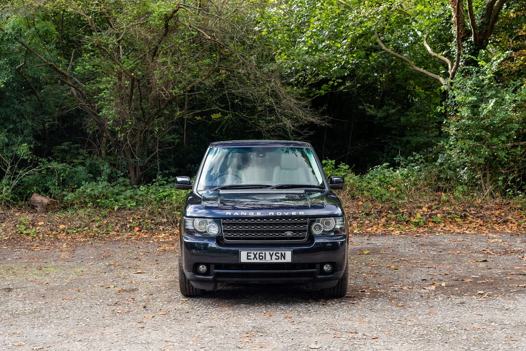 2011 Land Rover Range Rover L322 - Image 2 of 31