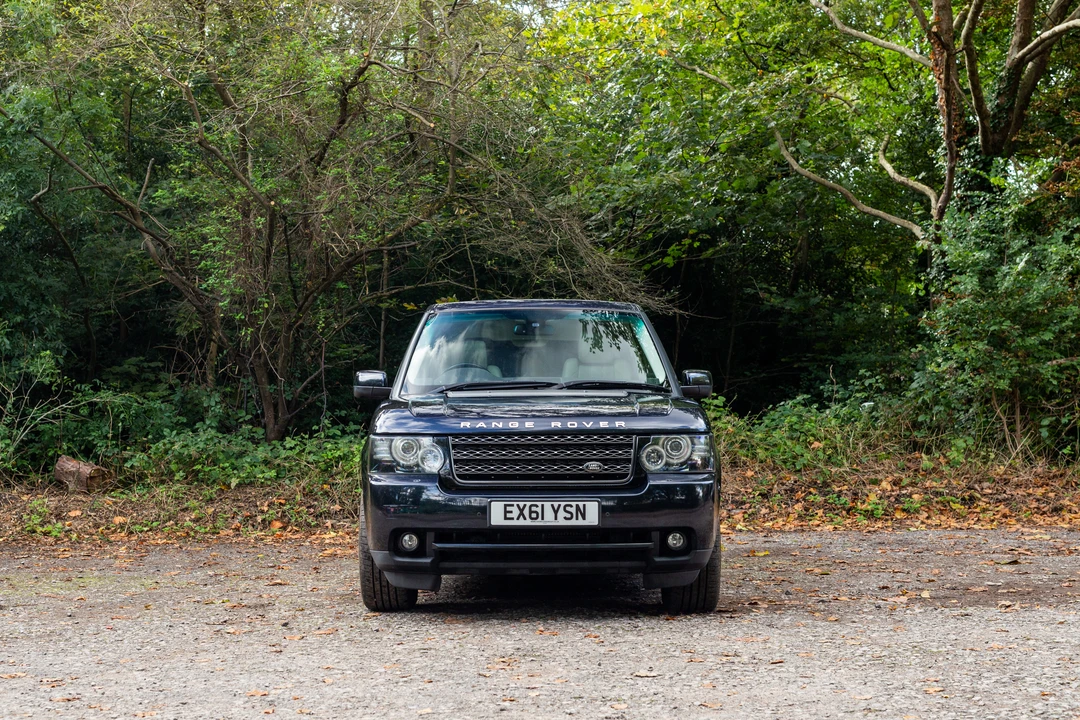 2011 Land Rover Range Rover L322 - Image 10 of 31