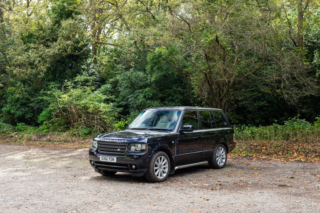 2011 Land Rover Range Rover L322 - Image 3 of 31