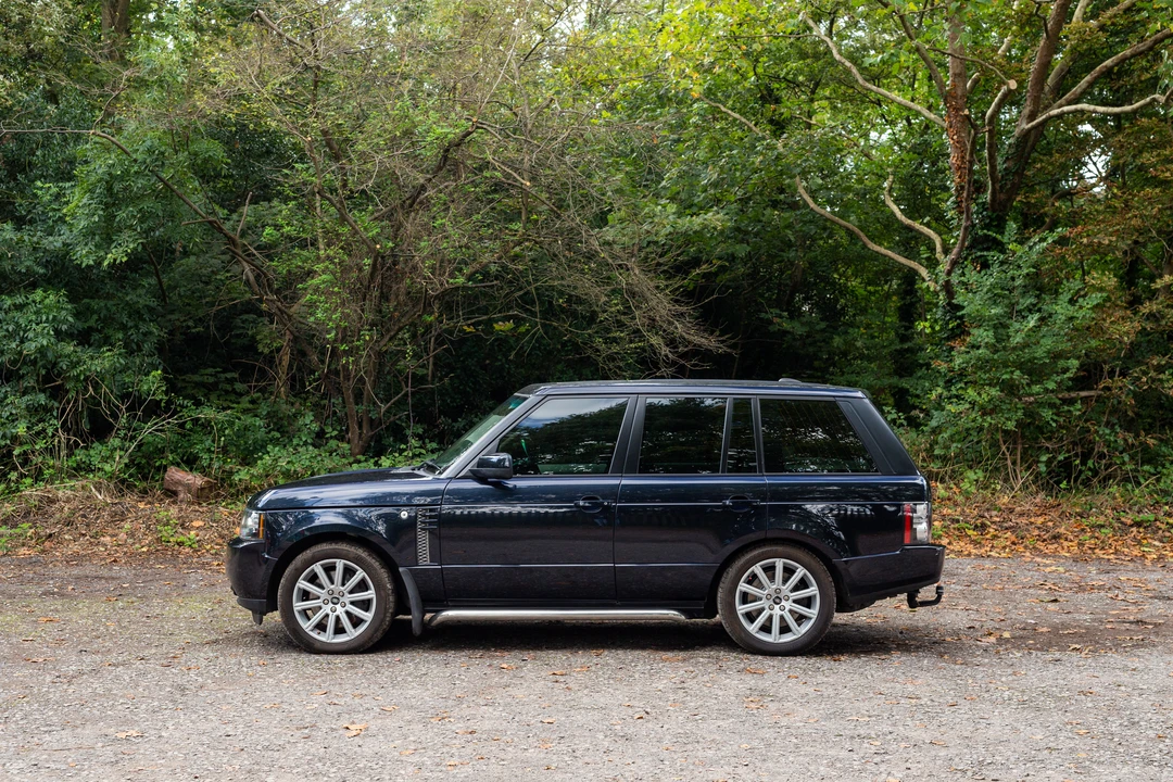 2011 Land Rover Range Rover L322 - Image 4 of 31